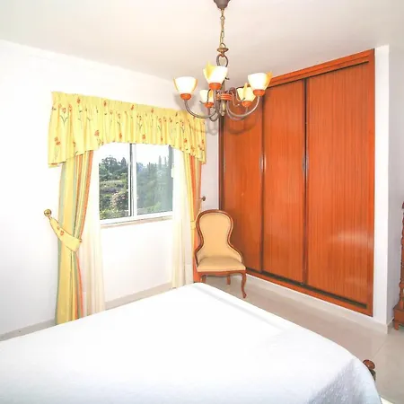 Olival With Pool Walking Distance To 别墅 *