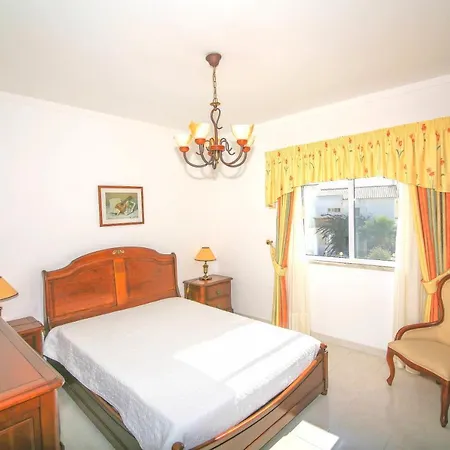 וילה Olival With Pool Walking Distance To