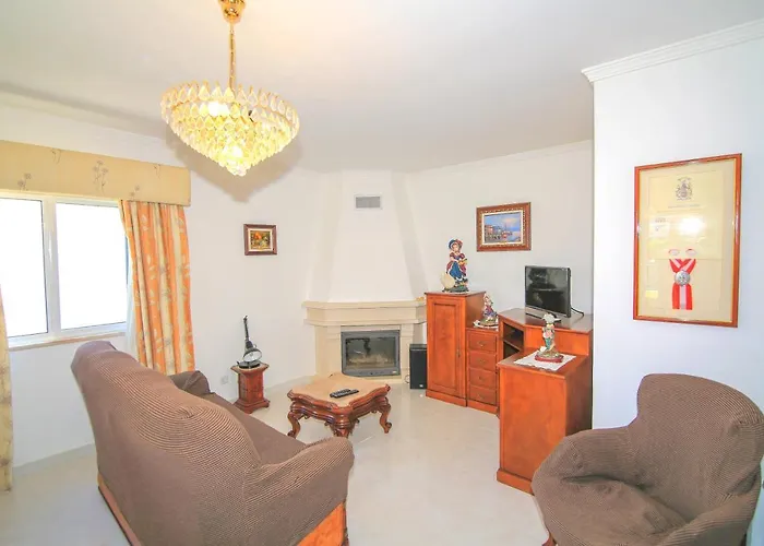 Olival With Pool Walking Distance To Villa