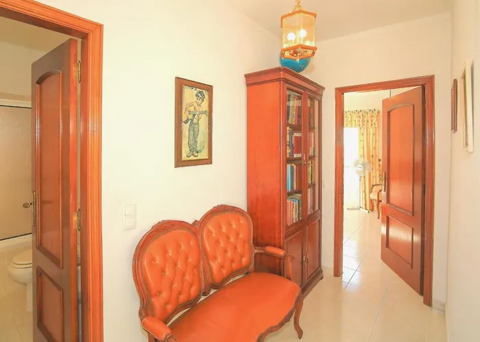Olival With Pool Walking Distance To Villa *