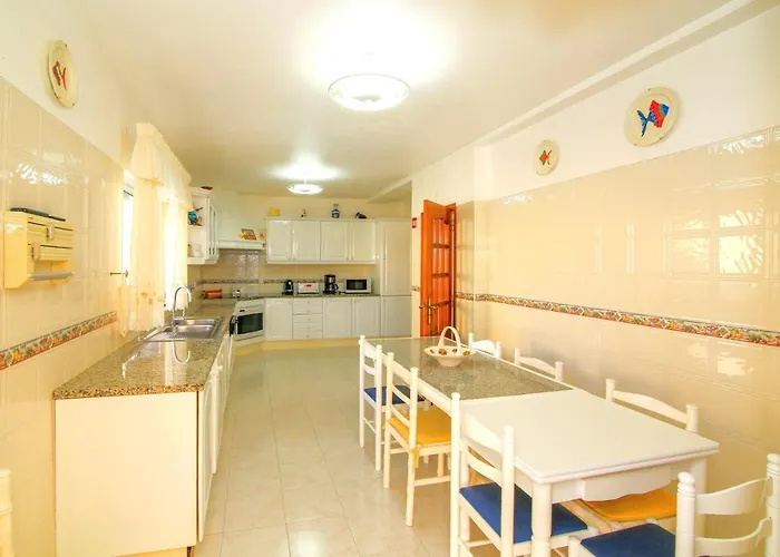 Olival With Pool Walking Distance To *