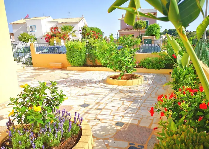 Olival With Pool Walking Distance To