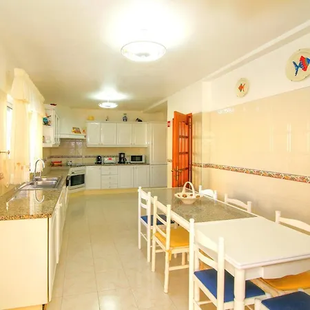 Olival With Pool Walking Distance To *